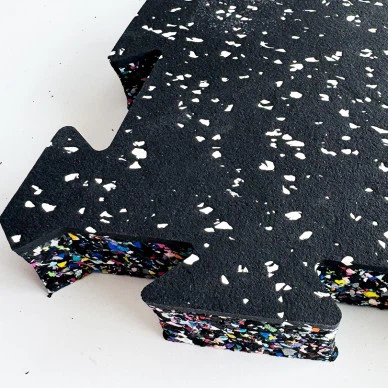 टुकड़े टुकड़े में इंटरलॉकिंग स्पोर्ट्स फ्लोर टाइल्स